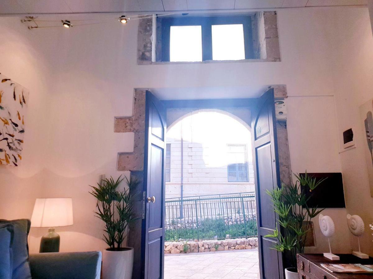 Dimora Montalto,Indipendente Con Terrazzo Privato Villa Syracuse Ngoại thất bức ảnh
